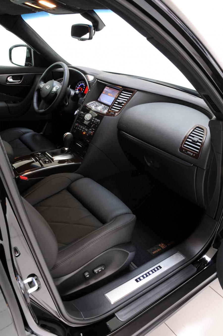  Infiniti FX50 S Concept by CRD 2009 года  (фото 12 из 21)